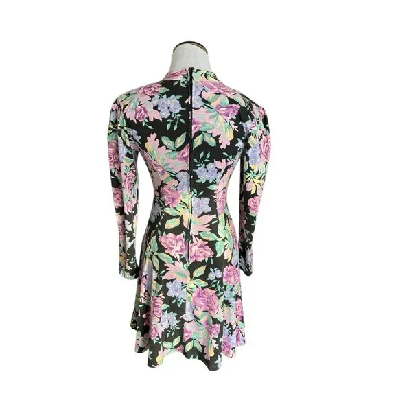 Vintage Floral Skater Dress‎ Size S Cottagecore 80s Shoulder Pads CFTC Sport USA - Picture 3 of 12